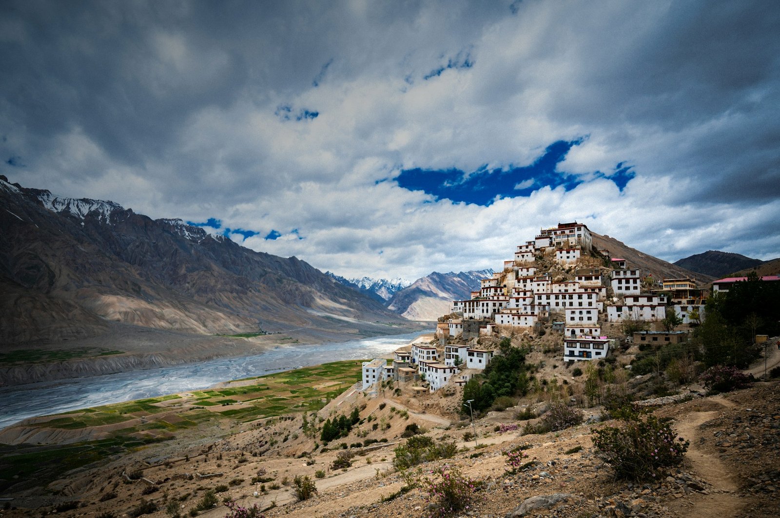 soham nandi YakUHx f7A4 unsplash